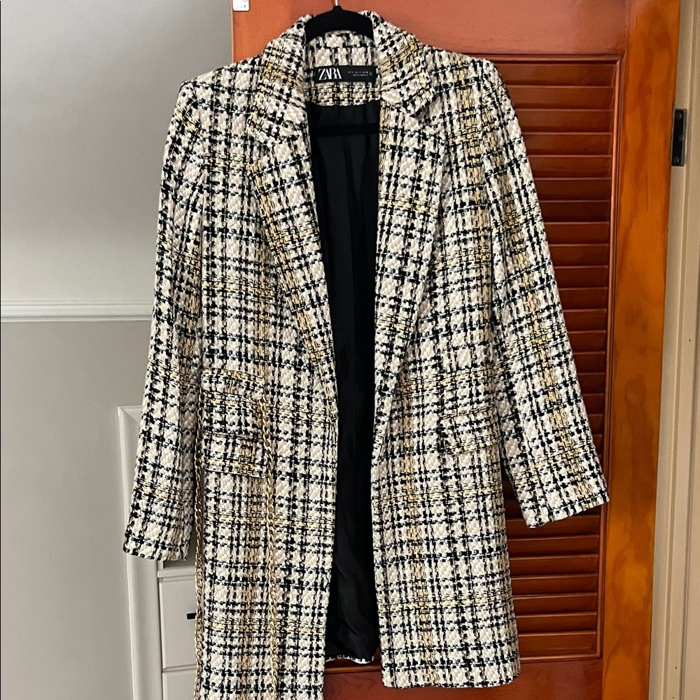 Zara Women's Tweed Blazer in Black and Cream
